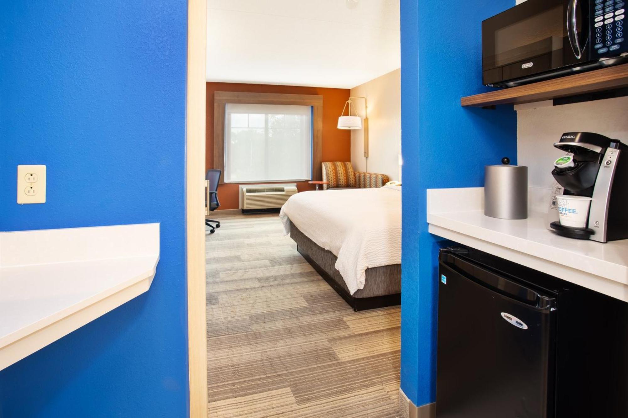 Holiday Inn Express Hotel & Suites Rochester Webster By Ihg Εξωτερικό φωτογραφία