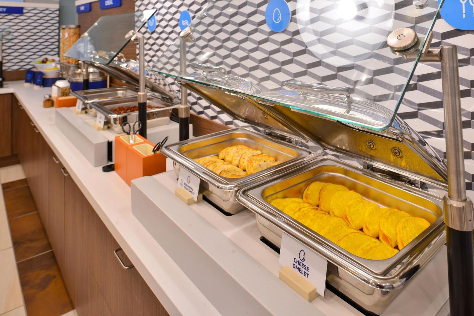Holiday Inn Express Hotel & Suites Rochester Webster By Ihg Εξωτερικό φωτογραφία