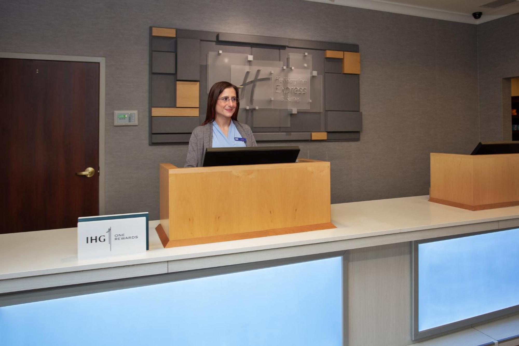 Holiday Inn Express Hotel & Suites Rochester Webster By Ihg Εξωτερικό φωτογραφία