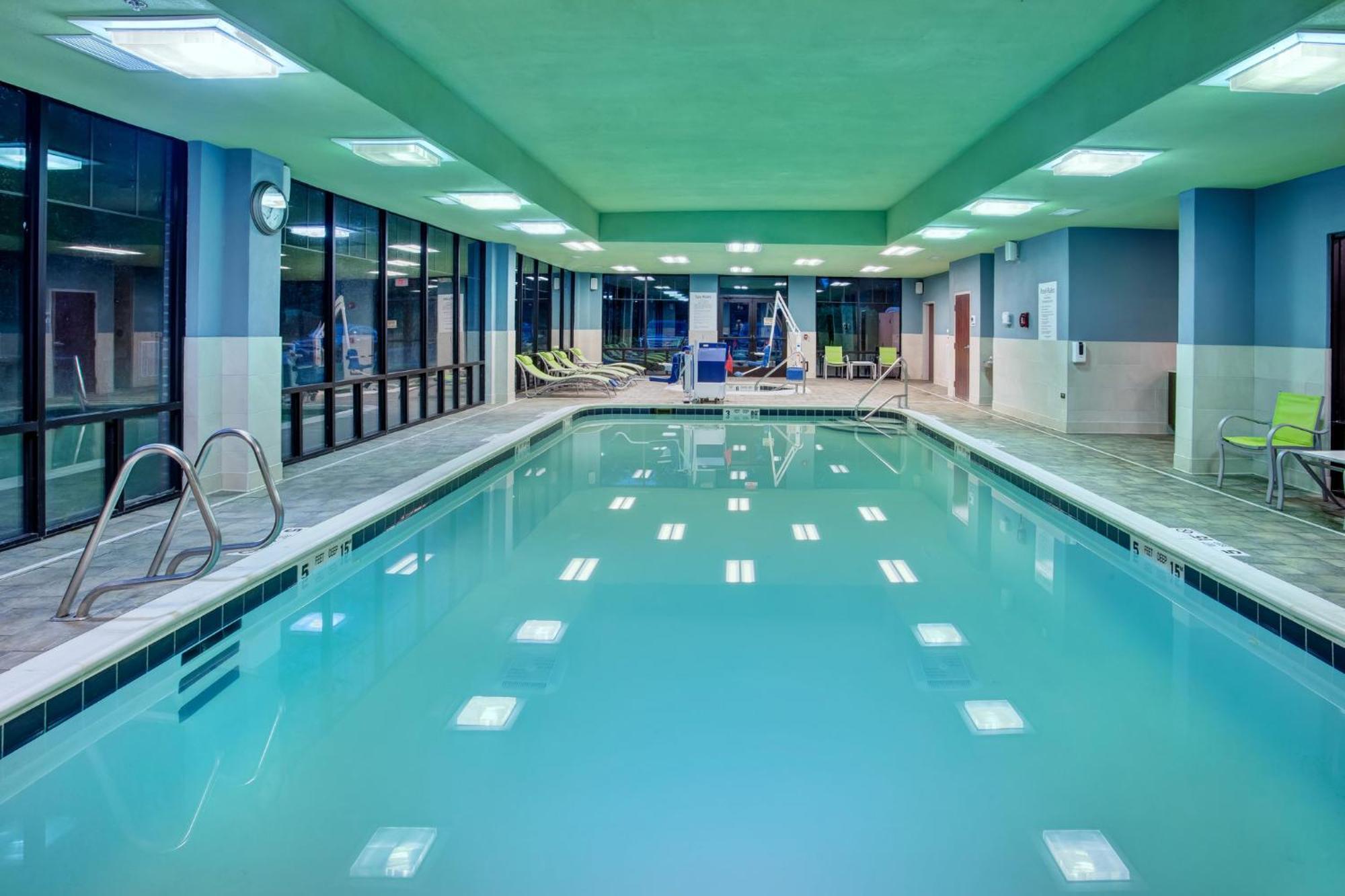 Holiday Inn Express Hotel & Suites Rochester Webster By Ihg Εξωτερικό φωτογραφία