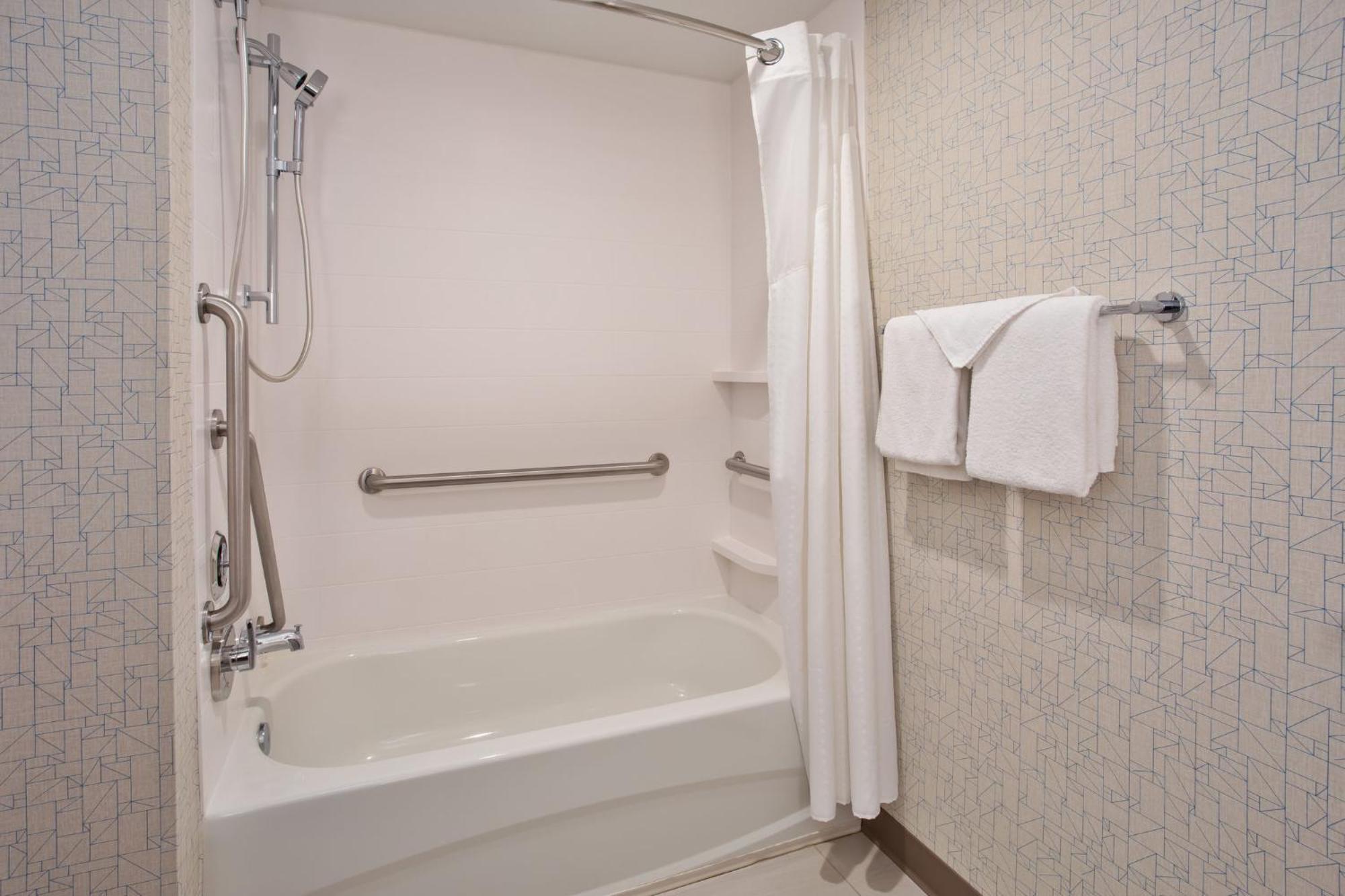 Holiday Inn Express Hotel & Suites Rochester Webster By Ihg Εξωτερικό φωτογραφία